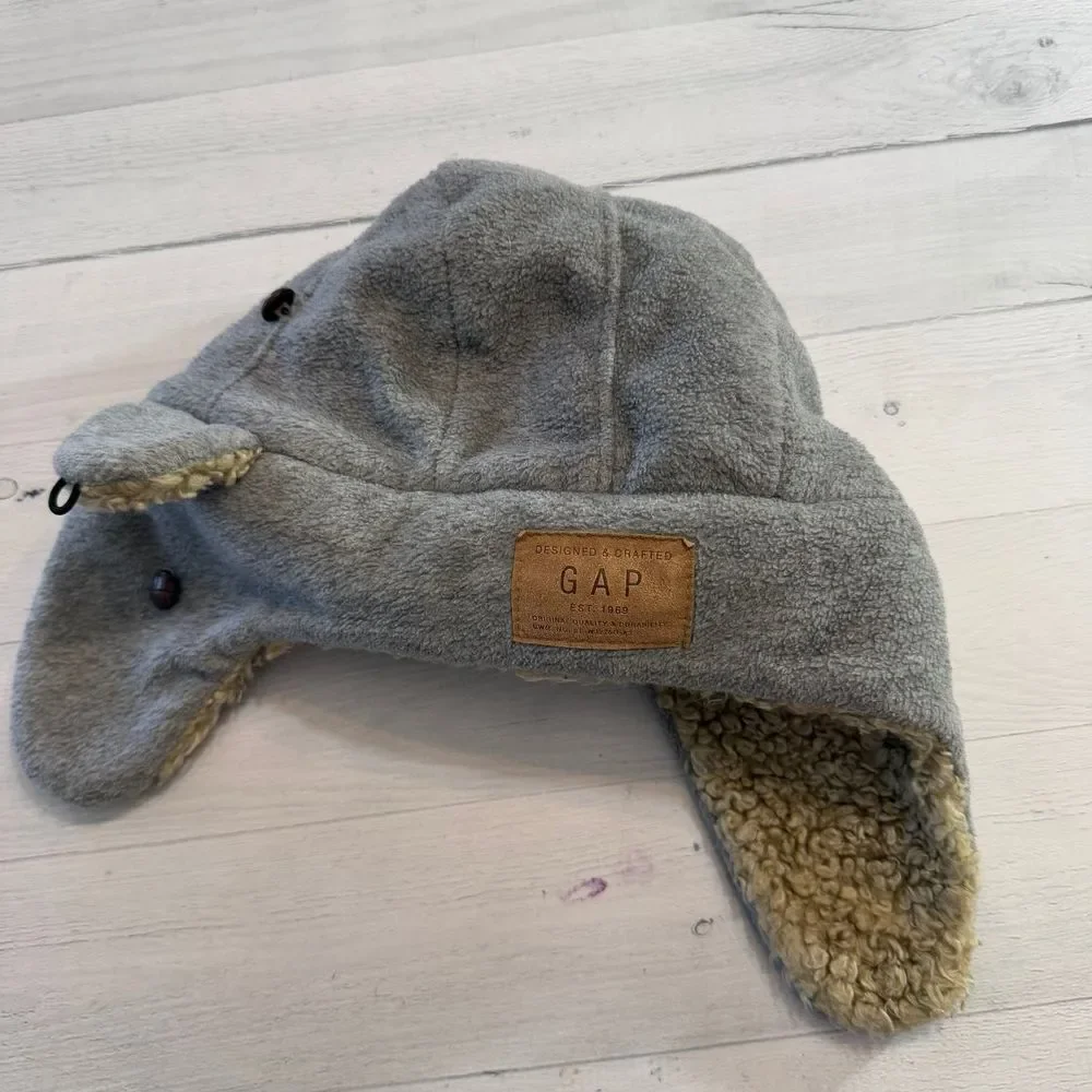 Gap kids grey Sherpa trapper hat‎ youth small/medium